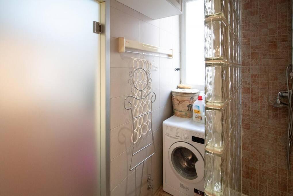 Exclusivo Y Acogedor Apartamento Con Balcon En Chueca, Con Aire Acondicionado Y Calefaccion Madrid Exterior foto
