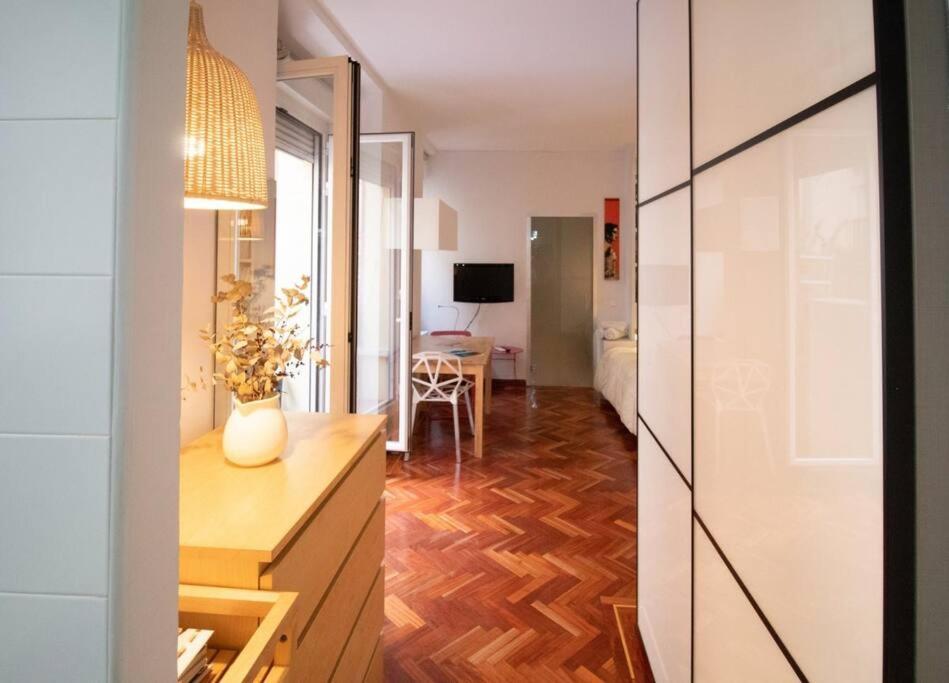 Exclusivo Y Acogedor Apartamento Con Balcon En Chueca, Con Aire Acondicionado Y Calefaccion Madrid Exterior foto
